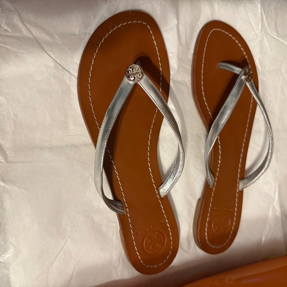 Tory Burch leather thong sandal flip flop - Picture 3 of 5